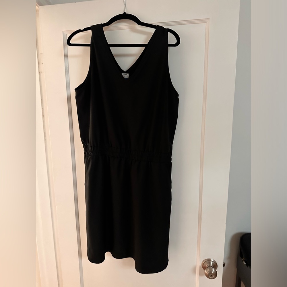 Kavu 🌊 Black Dress w/ Pockets